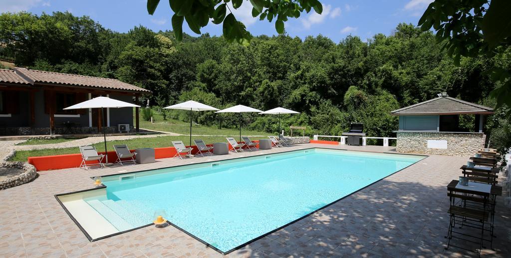 Willa La Mela Rossa Terni Zewnętrze zdjęcie