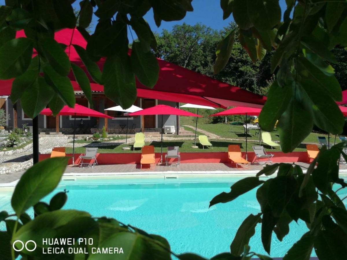 Willa La Mela Rossa Terni Zewnętrze zdjęcie
